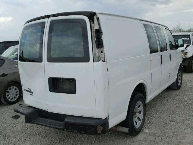 1GCSGAFX3C1202246 - 2012 CHEVROLET EXPRESS G1 WHITE photo 4