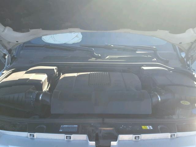 SALAK2D43BA576355 - 2011 LAND ROVER LR4 HSE LU SILVER photo 7