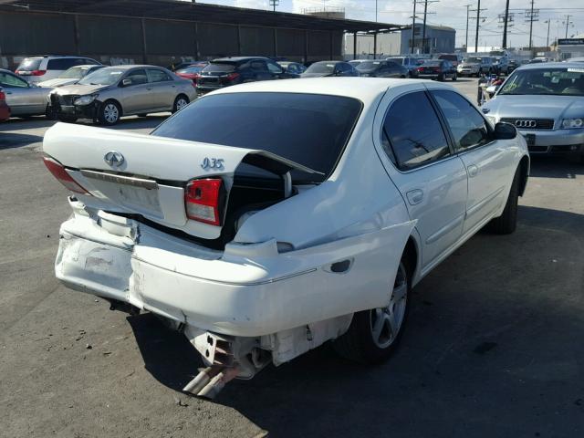 JNKDA31AX2T014947 - 2002 INFINITI I35 WHITE photo 4