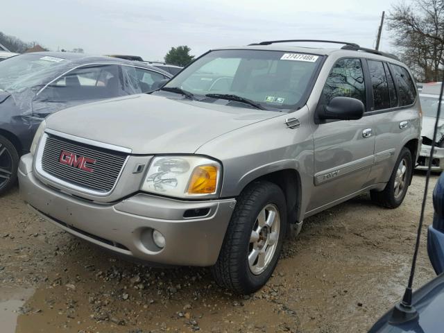 1GKDT13S322208042 - 2002 GMC ENVOY SILVER photo 2