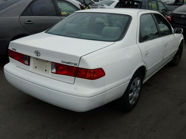 4T1BG22K11U823217 - 2001 TOYOTA CAMRY CE WHITE photo 4