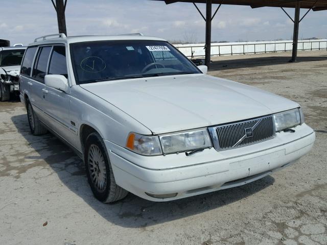 YV1KW9606W1045976 - 1998 VOLVO V90 WHITE photo 1