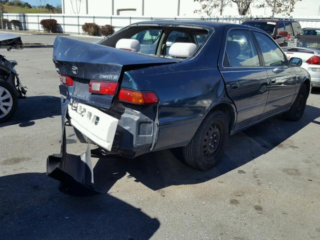 JT2BG22K9V0053889 - 1997 TOYOTA CAMRY LE GREEN photo 4