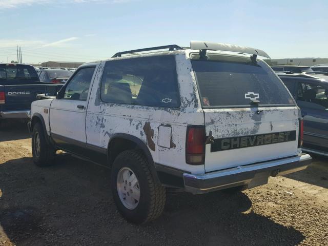 1GNCT18Z7J8187566 - 1988 CHEVROLET BLAZER S10 WHITE photo 3