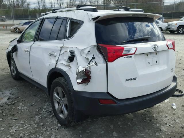 JTMRFREV3FD136459 - 2015 TOYOTA RAV4 XLE WHITE photo 3