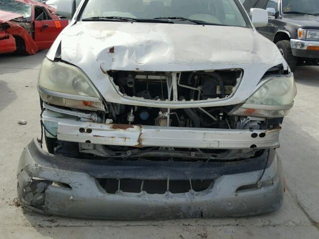 JTJHF10UX10183948 - 2001 LEXUS RX 300 SILVER photo 9