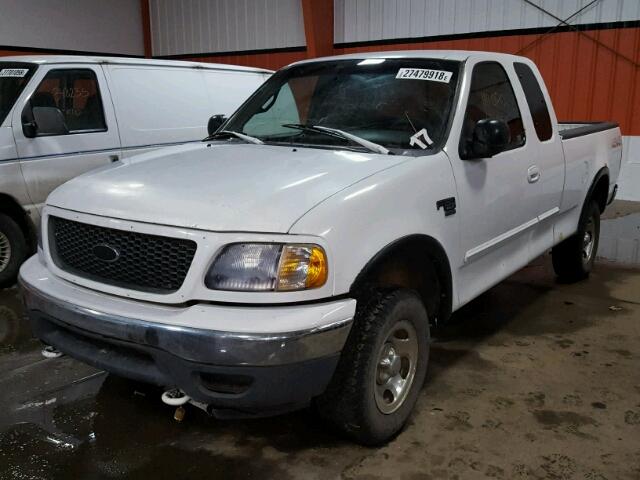 2FTRX18W9YCA80596 - 2000 FORD F150 WHITE photo 2