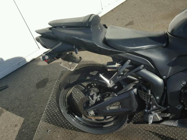 JH2PC40698M100109 - 2008 HONDA CBR600 RR BLACK photo 6