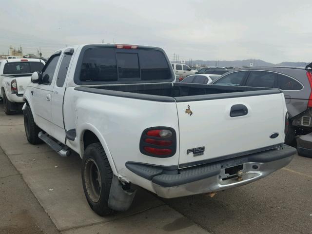 1FTRX08L42KA87247 - 2002 FORD F150 WHITE photo 3