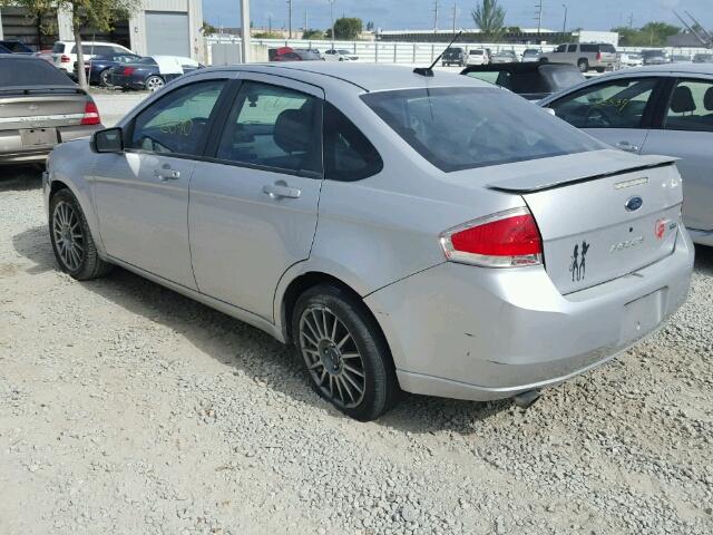 1FAHP36N39W203290 - 2009 FORD FOCUS SES SILVER photo 3