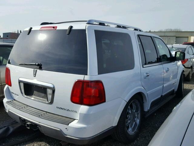 5LMFU28R54LJ33962 - 2004 LINCOLN NAVIGATOR 白色 照片 4