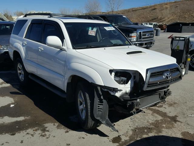 JTEBU14R670112366 - 2007 TOYOTA 4RUNNER SR WHITE photo 1