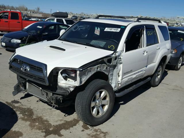 JTEBU14R670112366 - 2007 TOYOTA 4RUNNER SR WHITE photo 2