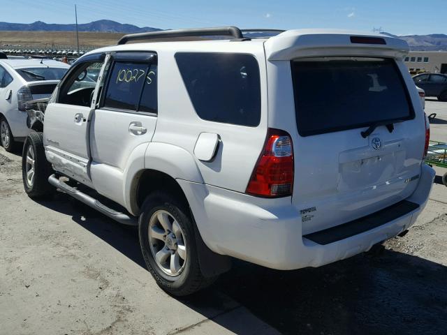 JTEBU14R670112366 - 2007 TOYOTA 4RUNNER SR WHITE photo 3