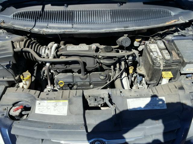 1A4GP45R16B502404 - 2006 CHRYSLER TOWN & COU BLUE photo 7