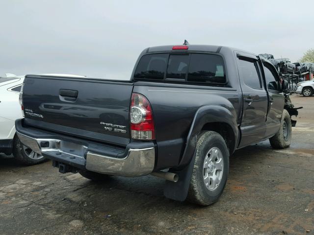 5TFJU4GN4FX089041 - 2015 TOYOTA TACOMA DOU GRAY photo 4