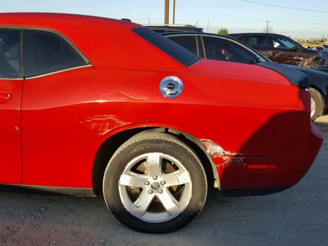 2B3CJ4DG0BH530686 - 2011 DODGE CHALLENGER RED photo 9