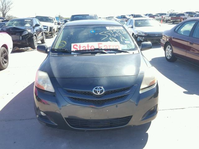 JTDBT923881281756 - 2008 TOYOTA YARIS GRAY photo 9