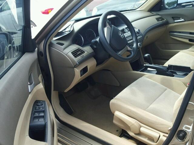 1HGCP26379A023967 - 2009 HONDA ACCORD LX BROWN photo 9