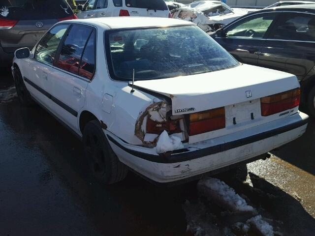 1HGCB7662MA117947 - 1991 HONDA ACCORD EX WHITE photo 3