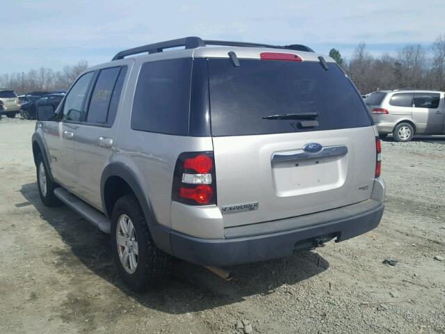 1FMEU63EX7UA92074 - 2007 FORD EXPLORER X SILVER photo 3