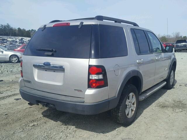 1FMEU63EX7UA92074 - 2007 FORD EXPLORER X SILVER photo 4