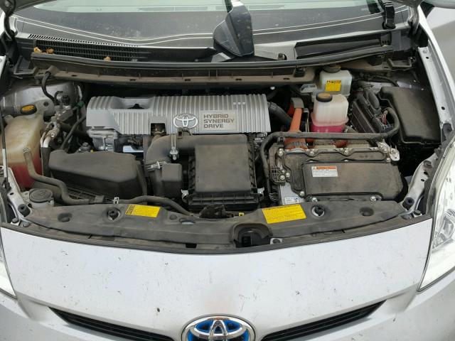 JTDKN3DU3D1633942 - 2013 TOYOTA PRIUS SILVER photo 7