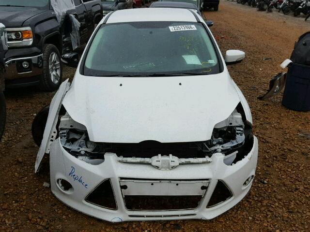 1FADP3F22EL454818 - 2014 FORD FOCUS SE WHITE photo 7