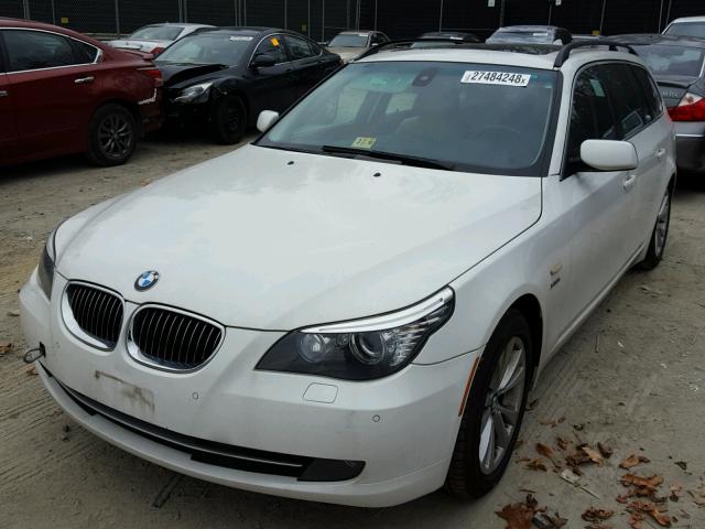 WBAPT73539CX02862 - 2009 BMW 535 XI WHITE photo 2