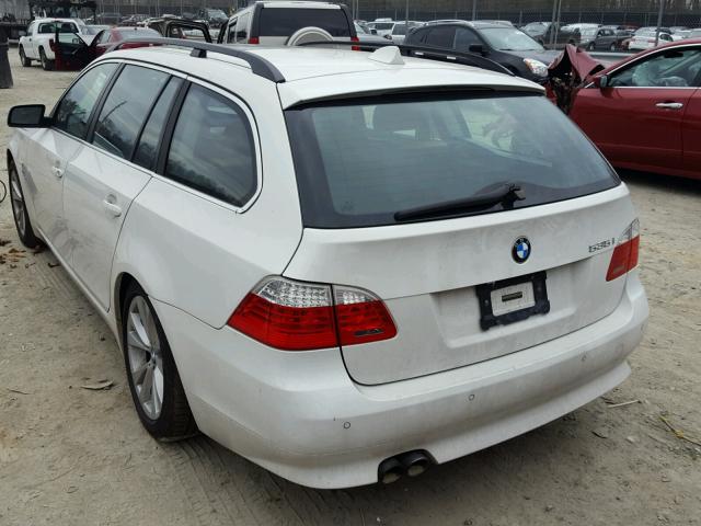 WBAPT73539CX02862 - 2009 BMW 535 XI WHITE photo 3