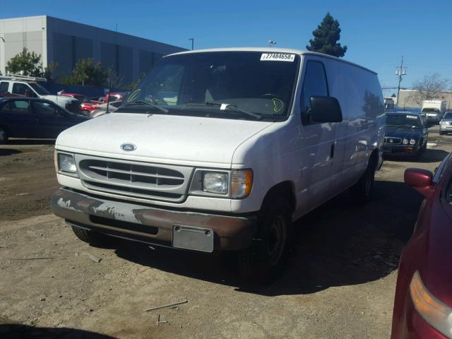 1FTRE1426YHB53134 - 2000 FORD ECONOLINE WHITE photo 2