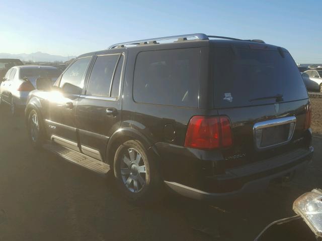 5LMFU28R03LJ11219 - 2003 LINCOLN NAVIGATOR BLACK photo 3