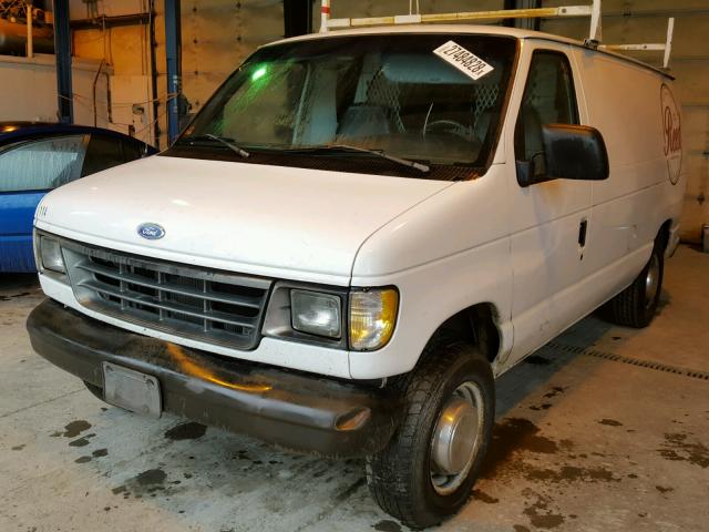 1FTHE24H6THA03393 - 1996 FORD ECONOLINE WHITE photo 2