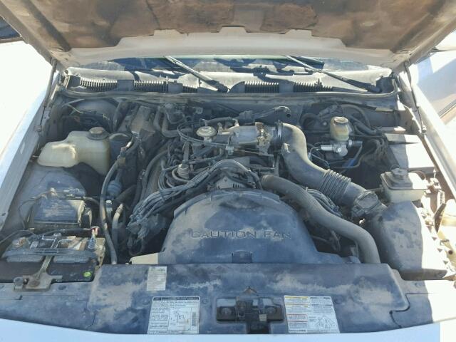 2FALP74W0VX177436 - 1997 FORD CROWN VICT SILVER photo 7