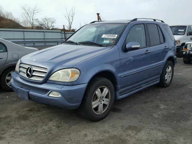 4JGAB75E35A519715 - 2005 MERCEDES-BENZ ML 500 BLUE photo 2