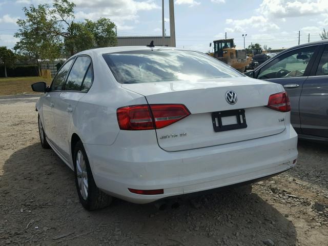 3VWD17AJ7FM237537 - 2015 VOLKSWAGEN JETTA SE WHITE photo 3