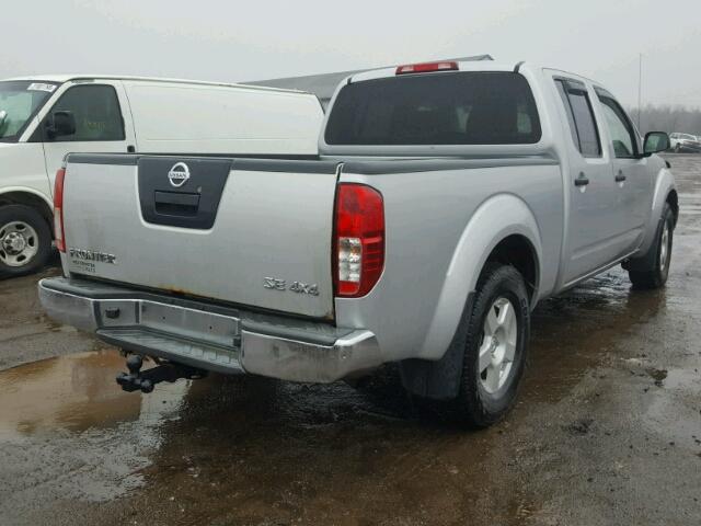 1N6AD09W78C430129 - 2008 NISSAN FRONTIER C SILVER photo 4