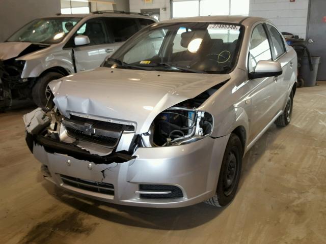 KL1TD56687B176732 - 2007 CHEVROLET AVEO BASE SILVER photo 2