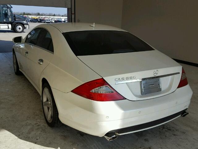 WDDDJ7CB3AA165658 - 2010 MERCEDES-BENZ CLS 550 WHITE photo 3