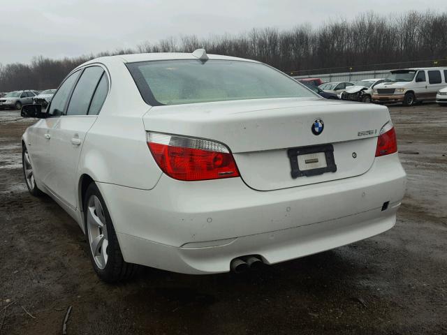 WBANE53597CW62192 - 2007 BMW 525 I WHITE photo 3