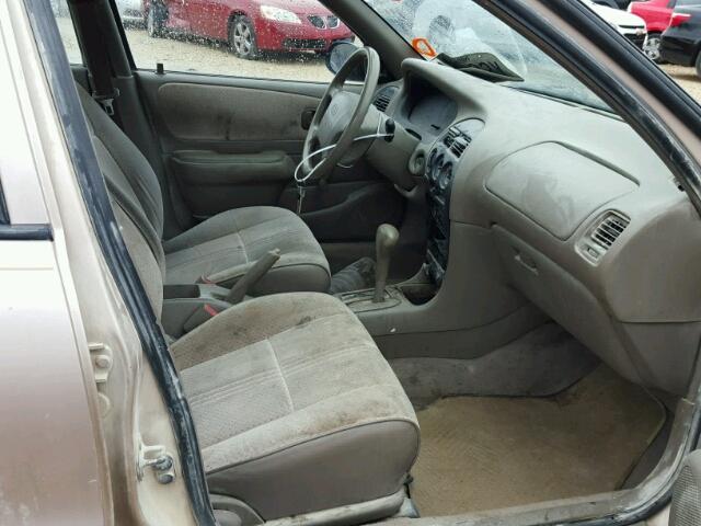 1Y1SK5266VZ428302 - 1997 GEO PRIZM BASE GOLD photo 5