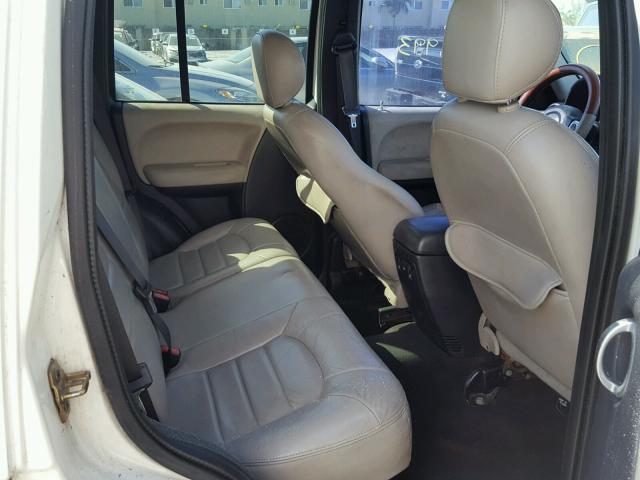 1J4GK58K52W259363 - 2002 JEEP LIBERTY LI WHITE photo 6