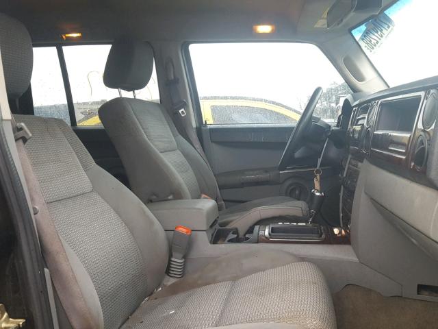 1J8HG48K26C124282 - 2006 JEEP COMMANDER BLACK photo 5