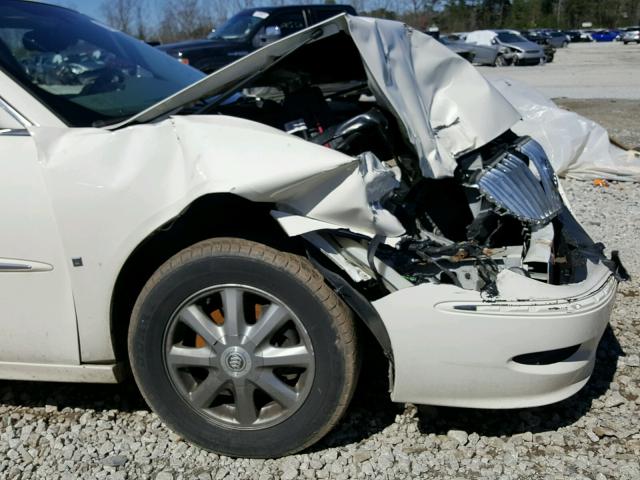 2G4WD582081373651 - 2008 BUICK LACROSSE C WHITE photo 9