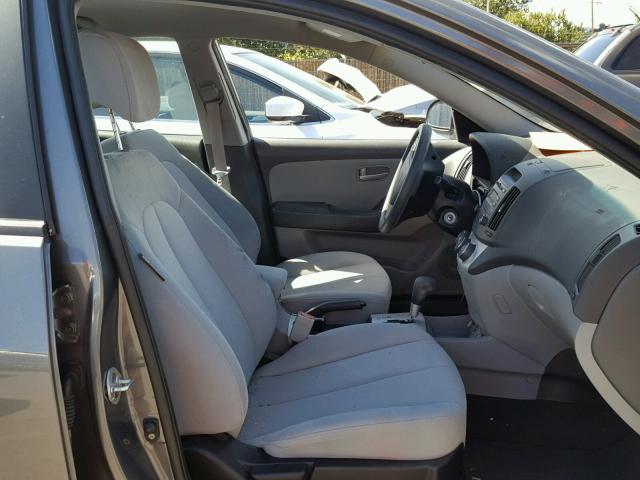 KMHDU46D38U556780 - 2008 HYUNDAI ELANTRA GL GRAY photo 5