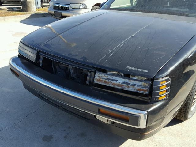 1G3EV11C7KU307358 - 1989 OLDSMOBILE TORONADO T BLACK photo 9