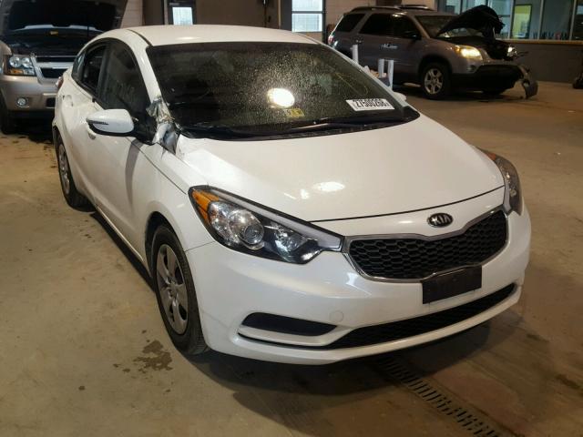 KNAFX4A67F5303186 - 2015 KIA FORTE LX WHITE photo 1