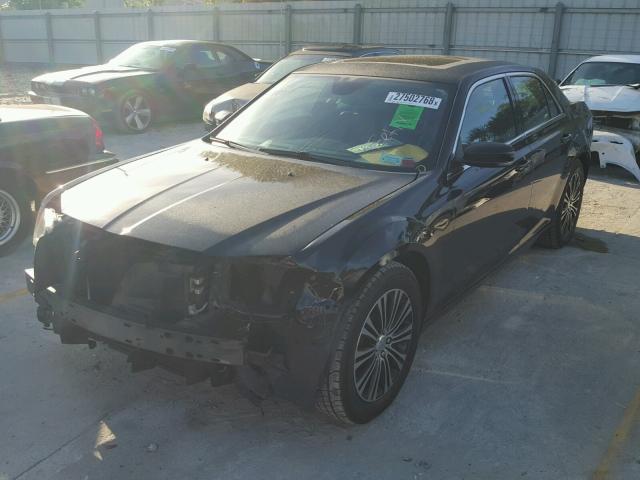 2C3CCAGG6DH547468 - 2013 CHRYSLER 300 V6 BLACK photo 2