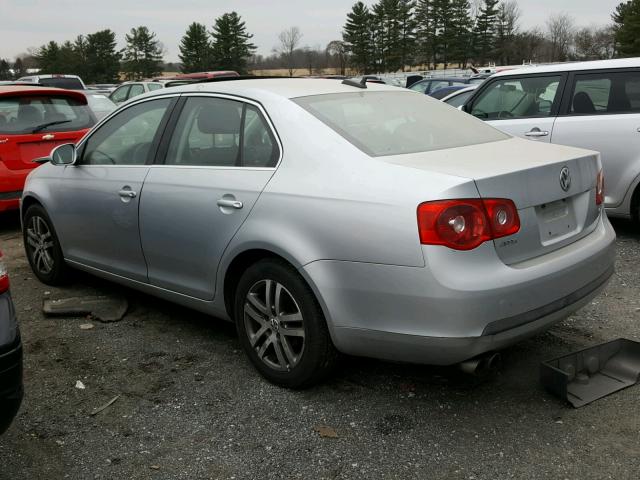 3VWSG81K86M732351 - 2006 VOLKSWAGEN JETTA 2.5 SILVER photo 3