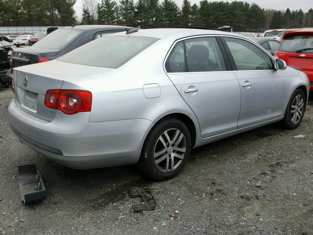 3VWSG81K86M732351 - 2006 VOLKSWAGEN JETTA 2.5 SILVER photo 4